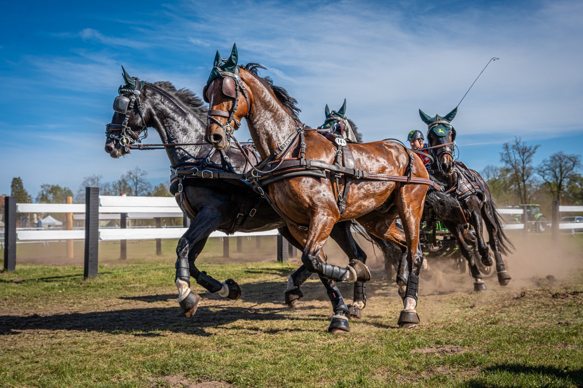 ŠVÝCAR JÉRÔME VOUTAZ NEJLEPŠÍ V MARATONU KATEGORIE ČTYŘSPŘEŽÍ